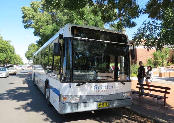 Griffith Buslines Mercedes O500LE Bustech VST 19